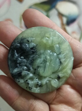 辽宁岫玉吊坠特色水墨蝶恋花