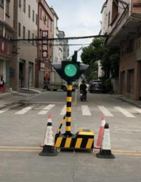 太阳能移动红绿灯一体式临时红绿灯可移动四面路口指示交通信号灯