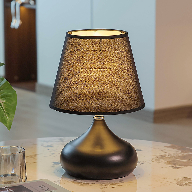 北欧主卧室床头灯 现代创意复古高级轻奢感台灯 温馨浪漫简约触摸 - 图0