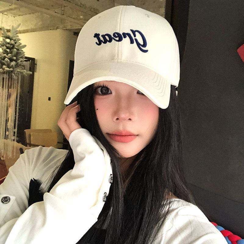 米白色字母刺绣棒球帽女款春夏百搭显脸小大头围鸭舌帽子2026新款,淘宝优惠券,粉丝福利购,淘宝优惠卷