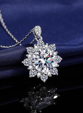 亚马逊爆款雪花五克拉镶嵌仿莫桑钻项链超闪锆石八心八箭锁骨吊坠