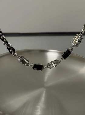 黑白方块玻璃拼接项链男小众简约百搭钛钢锁骨链轻奢个性嘻哈饰品