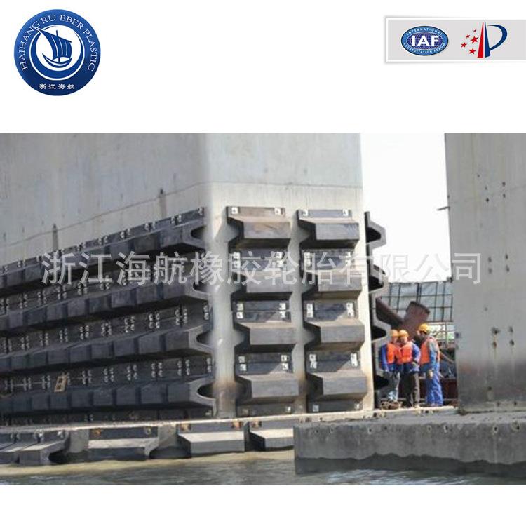 DA400H×2500L+2700L码头护舷DA型橡胶护舷防撞护舷 - 图0