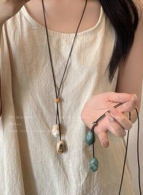 绿色小众森系木质挂脖配饰毛衣链圆珠长款项链复古设计款吊坠绳女