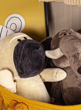 样板间儿童房衣帽间软装摆件男孩房服饰鞋子玩具收纳箱展厅摆设