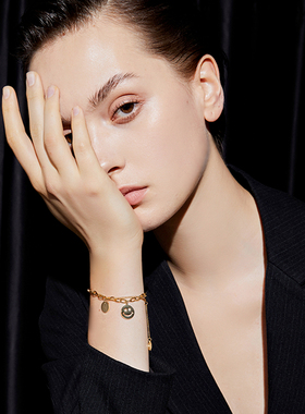 笑脸手链女高级感气质手镯韩国新款小众设计潮冷淡风配饰品百搭