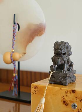 ladylike新中式鎏金玉壁桌面摆件客厅轻奢高档招财石狮子禅意串珠