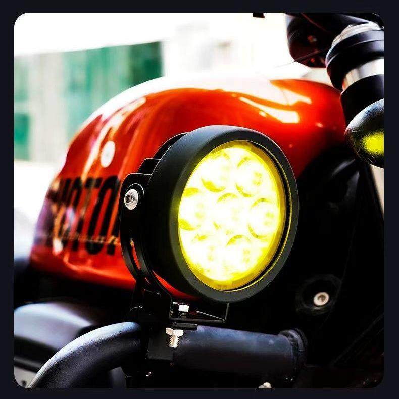 超亮电动机车灯LED7珠射灯黄白强光外置前置客厅灯鸣笛爆闪汽车大,淘宝优惠券,粉丝福利购,淘宝优惠卷
