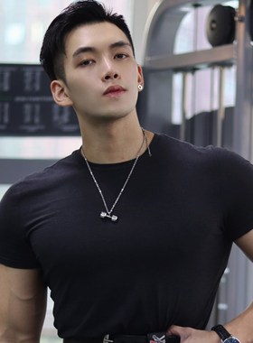 RAWNESS哑铃项链 杠铃锁骨链男士钛钢轻奢健身吊坠520送男友礼物