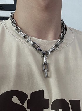 镶钻方形锁钛钢项链男高级感欧美嘻哈锁骨链子男潮百搭不掉色