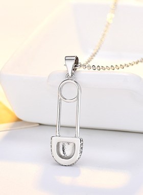 时尚简约回形针项链女2023年新款小众设计高级感别针锁骨链饰品批