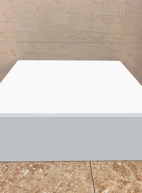 暴力熊潮玩公仔底座大型雕塑实木材质黑色白色方形地台定制