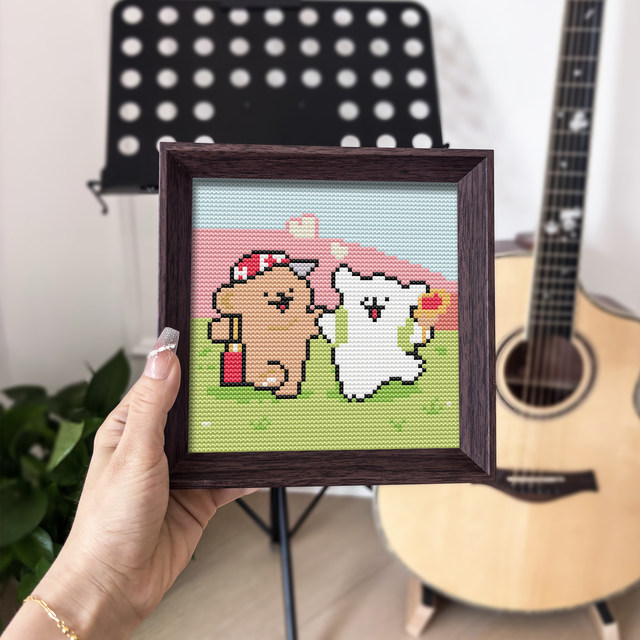 Cross stitch 2026 ເສັ້ນໃຫມ່ embroidery framed table ງ່າຍດາຍສິ້ນຂະຫນາດນ້ອຍ embroidery ກາຕູນສໍາລັບຫມູ່ເພື່ອນ