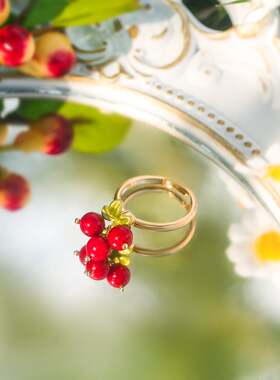 SELENICHAST蔓越莓戒指轻奢小众精致感指环女友情侣生日礼物手饰