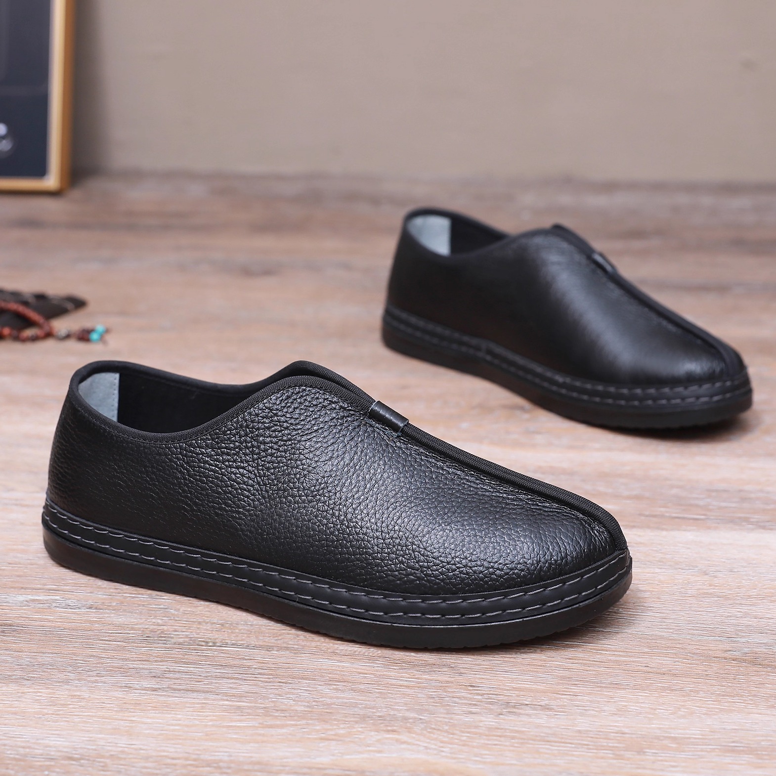 老北京布鞋男鞋春秋新款真皮爸爸鞋软底洒鞋休闲一脚蹬中国风僧鞋 - 图0