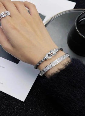 明星同款本命年红绳满钻八字扣手链女18K玫瑰金手镯情侣转运手绳