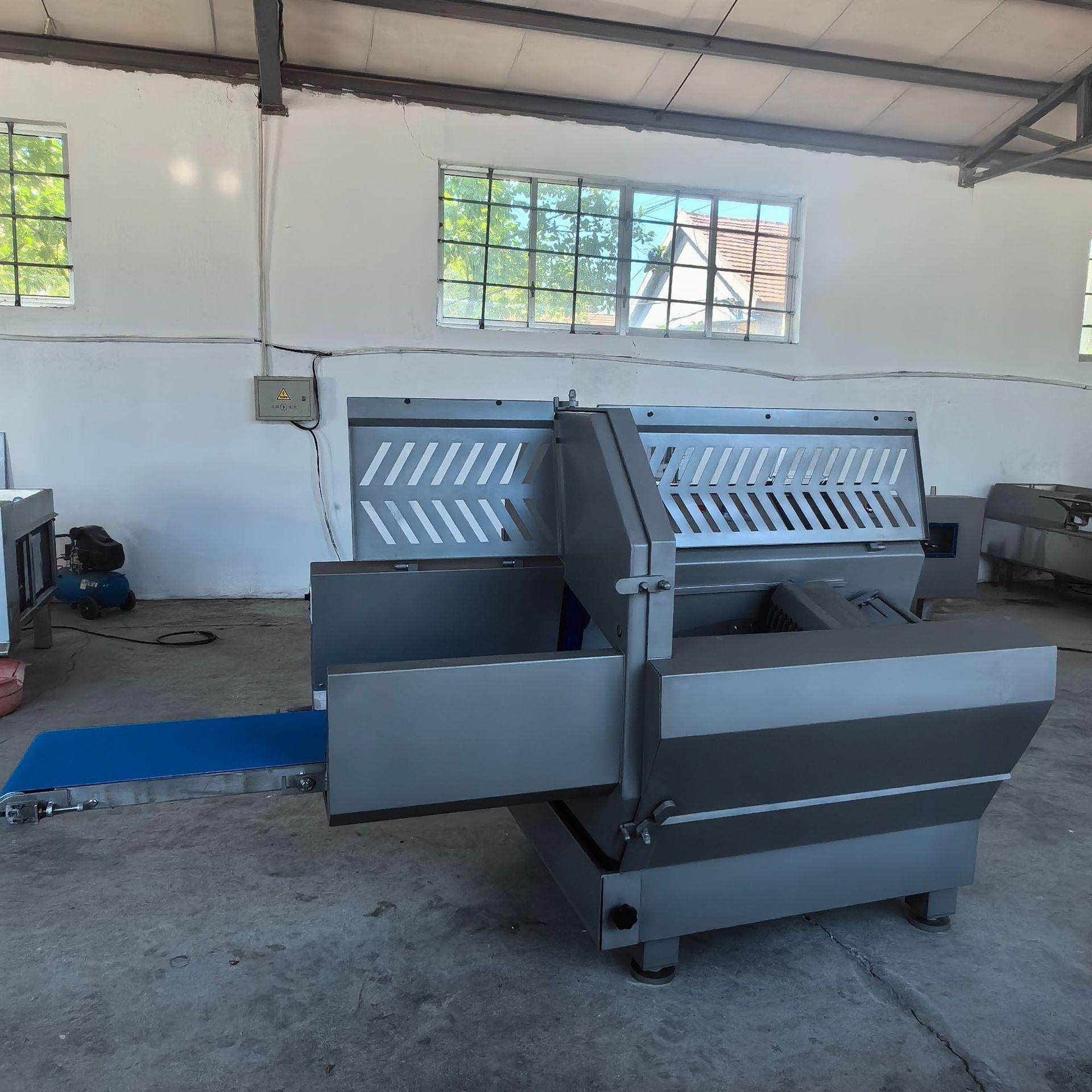 商用牛排砍排机全自动猪牛肉砍排设备大型三文鱼奶酪芝士切片设备,淘宝优惠券,粉丝福利购,淘宝优惠卷