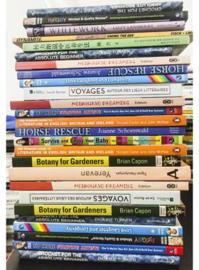 简约现代装饰真书板房装饰别墅书房售楼处陈列摆件随机发