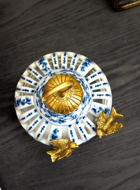 费灵家居青花陶瓷手工黄铜鸟笼造型家居装饰烛台摆件蜡台摆设出口