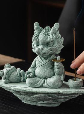 青砂石招财龙茶宠摆件一指有钱吉祥物茶桌家居客厅桌面2024装饰品
