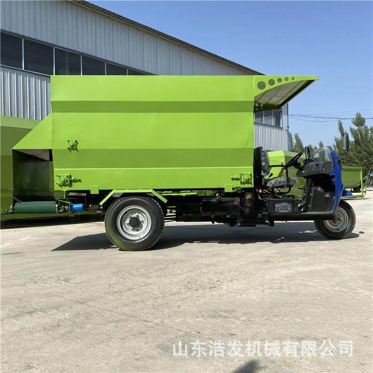 肉牛场双出料撒料车三轮式全自动刮板投料车五方容量运草布料设备,淘宝优惠券,粉丝福利购,淘宝优惠卷