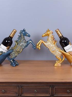 欧式现代玄关马拉车红酒架摆件工艺品轻奢高档家居客厅酒柜装饰品