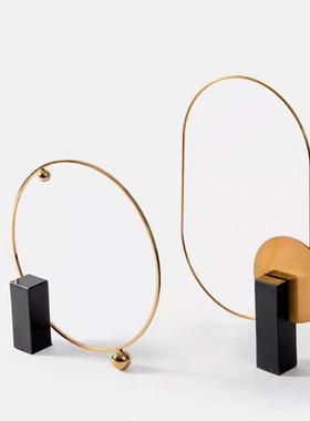 现代简约立体几何铁艺摆件客厅电视柜玄关样板房桌面轻奢软装饰品