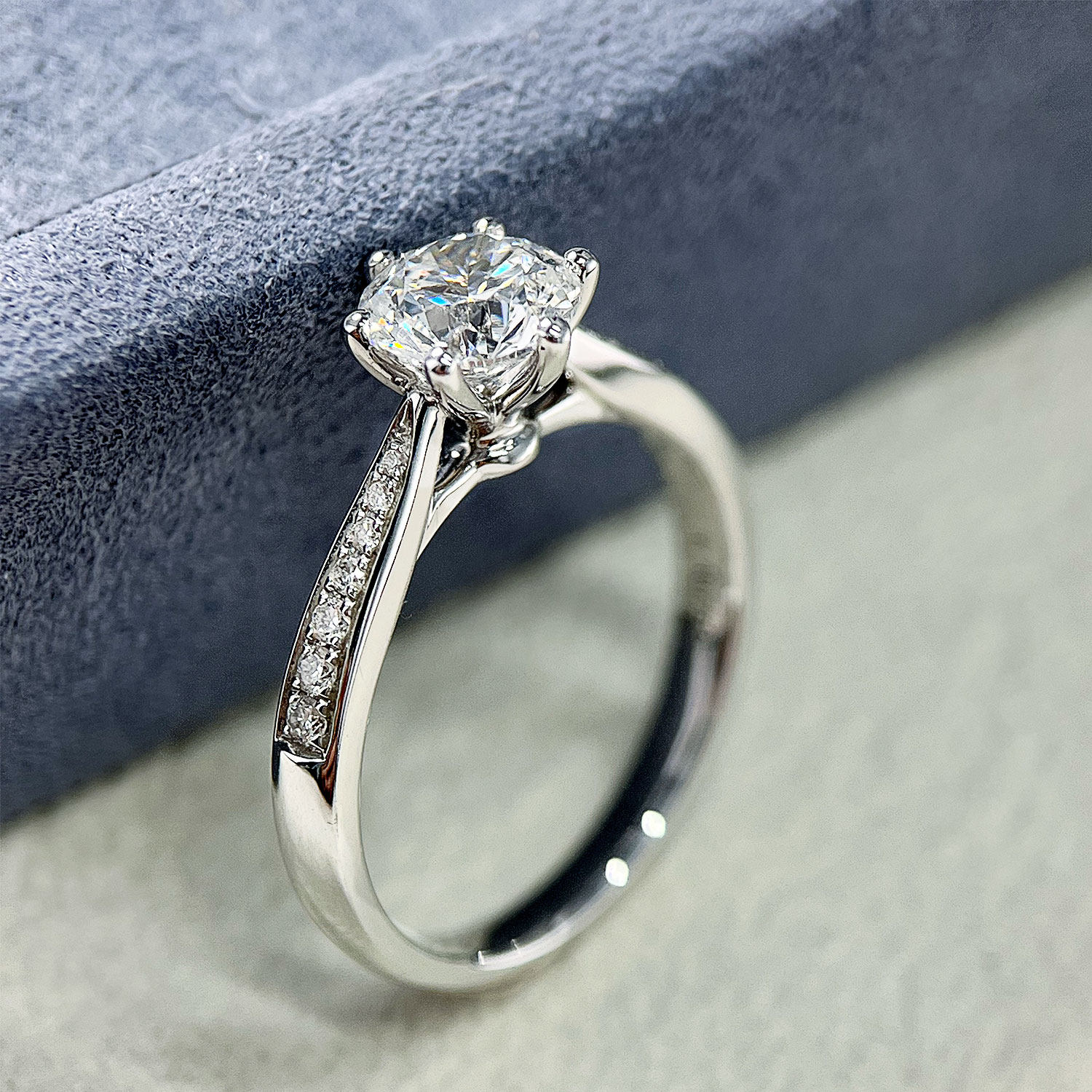 Carroll Jewelry PT950 Platinum/18K Gold Cultured Diamond Ring Round Diamond Starlight Six Claw Wedding Ring Women's Ring