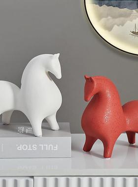 陶瓷唐马摆件新中式招财客厅玄关酒柜办公室博古架桌面装饰品摆设