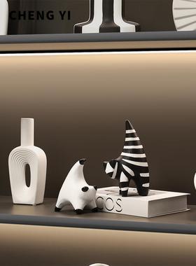 诚艺现代高端大地色调艺术软饰高端亲达奢华家居客厅酒柜装饰