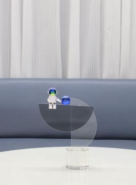 现代简约创意太空人水晶摆件卧室客厅电视柜办公室茶几家居装饰品