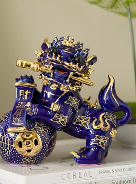 手工陶瓷蓝色描金招财小麒麟一对摆件新中式玄关家居日式软装饰品