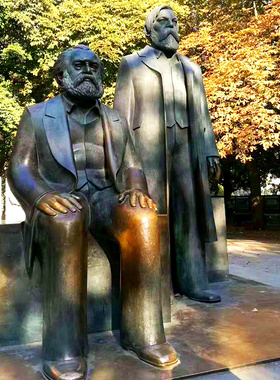 玻璃钢马克思恩格斯雕像户外景观园林城市大型铸铜不锈钢雕像摆件