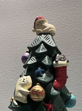 满大一棵圣诞树三只小猫松树糖果桌面公仔圣诞节装饰小摆件