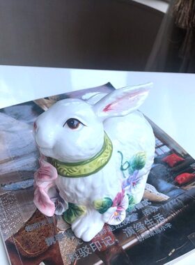 兔子北欧玄关茶几陶瓷电视柜田园生日礼品轻奢摆件家居饰品