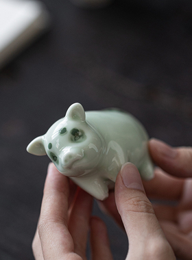 迷你陶瓷可爱小猪摆件创意动物家居装饰工艺O品造景茶道文玩笔搁