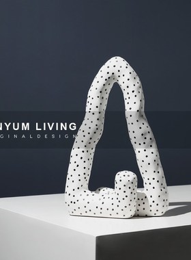 简约现代几何三角树脂摆件客厅样板房售楼处N软装饰品玄关桌面摆