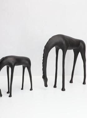 新中式创意铸铁马摆件低头鹿样板房玄关客厅书房家居软装饰品摆设