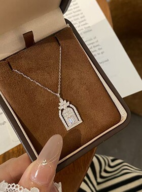 LALACHIC925纯银满钻城堡幸福之门项链锁骨链轻奢高级感爆闪劲链