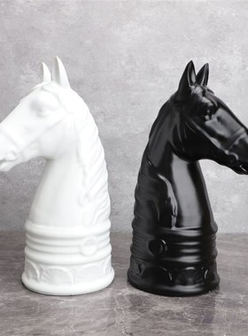 简约现代树脂黑白马头样板房售楼部客厅书桌桌面软装饰品摆件