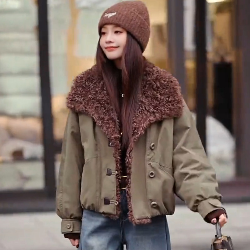 巨好看大翻领羊羔毛派克短外套女冬装小个子高级感飞行夹克羽绒服,淘宝优惠券,粉丝福利购,淘宝优惠卷