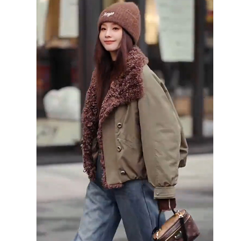 巨好看大翻领羊羔毛派克短外套女冬装小个子高级感飞行夹克羽绒服,淘宝优惠券,粉丝福利购,淘宝优惠卷