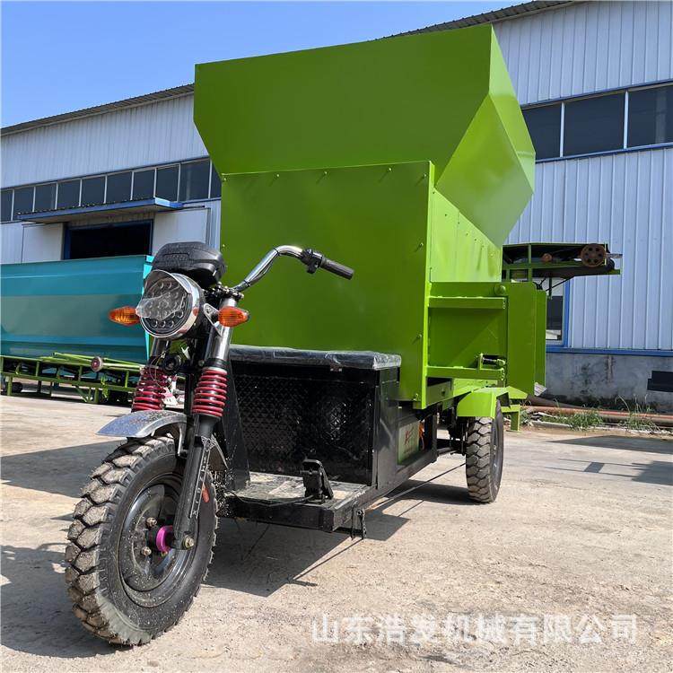 养牛棚移动式饲草撒料车双出料畜牧场料槽添草车刮板式三轮喂牛车,淘宝优惠券,粉丝福利购,淘宝优惠卷