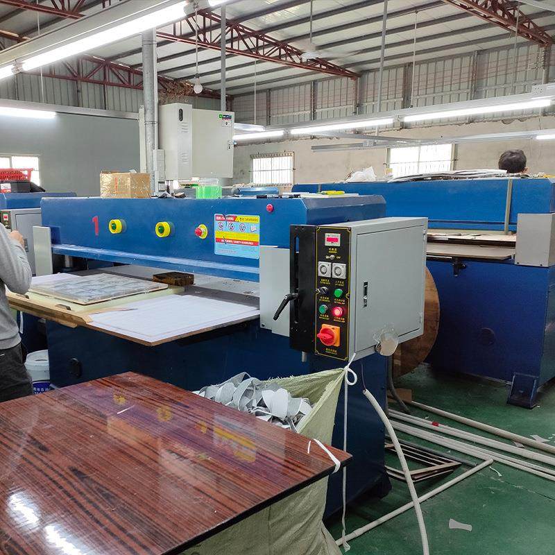 精密四柱裁断机皮革液压裁断机鞋垫下料机珍珠棉EVA砂纸裁断机,淘宝优惠券,粉丝福利购,淘宝优惠卷