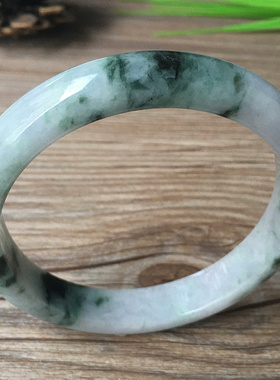 天然缅甸翡翠手镯63mm绿色飘花64