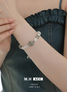 鱼头星星轻奢气质感黑斑点小众精致白水晶手链女生显白官方正品潮