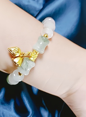 烟青写意和田天山翠玉手链女款手串轻奢小众精致手镯玉石白玉珠子