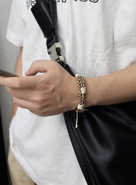 编织手链男生高级感黑色皮质编织手绳男生小众设计民族风个性配饰