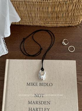 长款黑绳立体水滴项链女款2025新款夏天锁骨链高级感轻奢小众吊坠