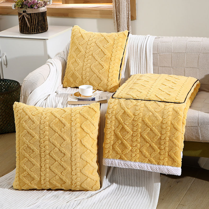 秋冬双面加厚抱枕毯子两用珊瑚绒汽车用靠垫被办公室宿舍午休盖毯,淘宝优惠券,粉丝福利购,淘宝优惠卷